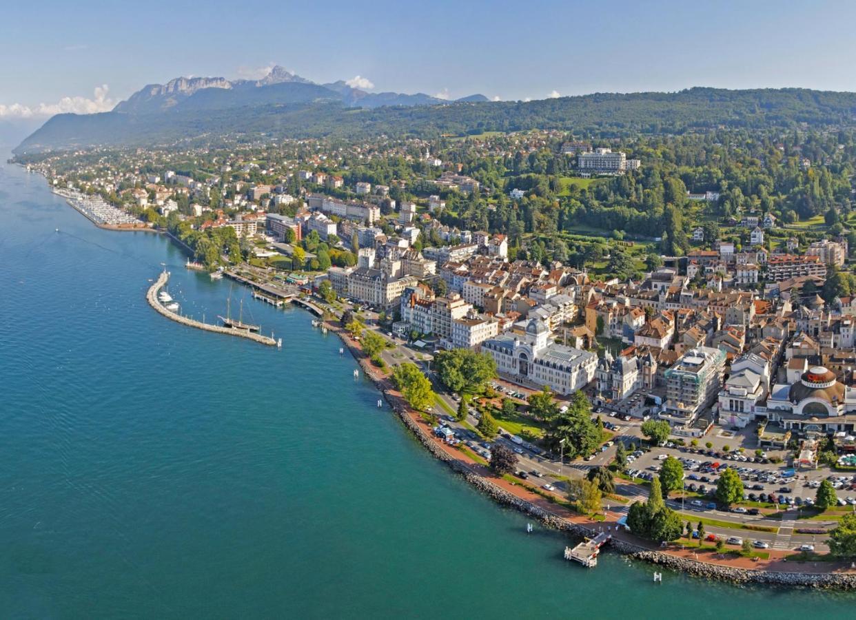 Intimement lac Évian-les-Bains Extérieur photo